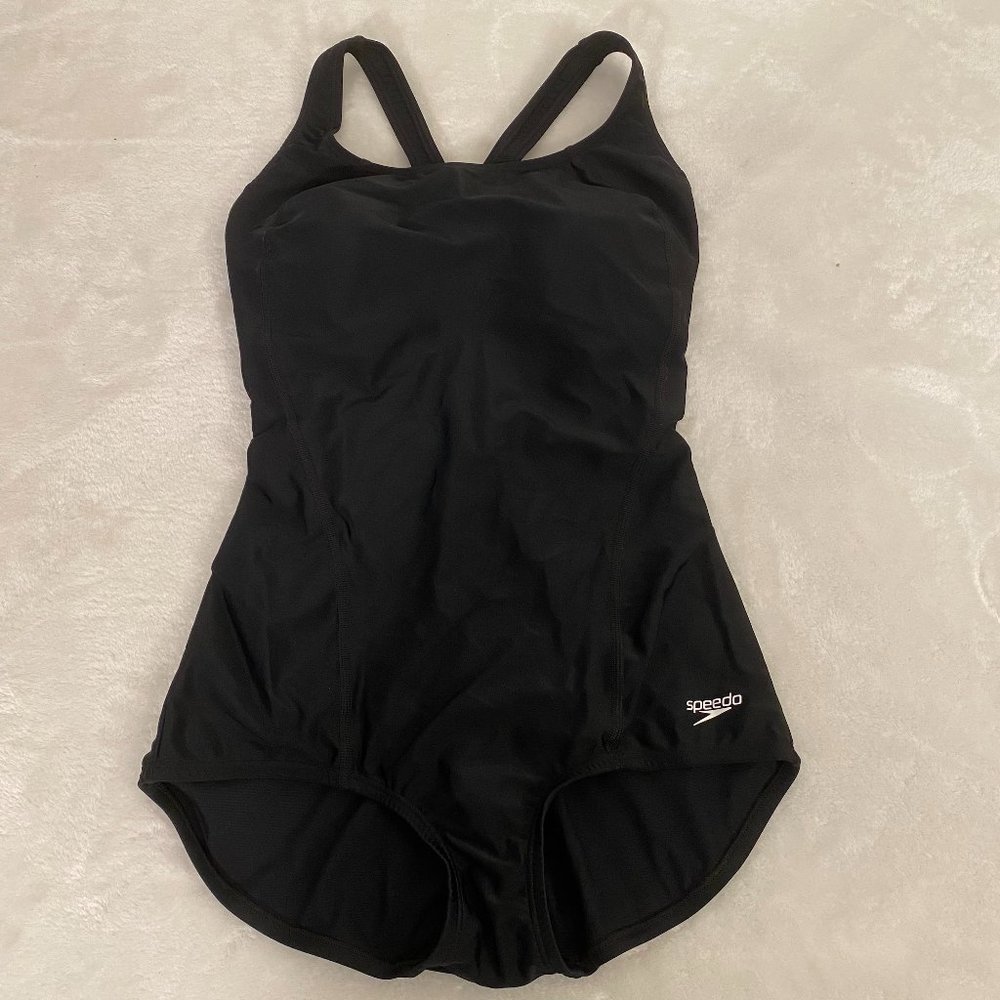 - SPEEDO classic black women's 8 swimsuit EUC Worn ONCE!